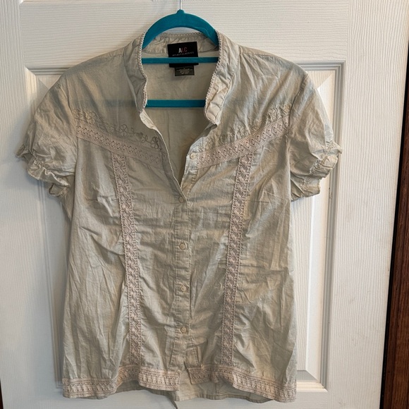 A.L.C. Tops - Women’s size‎ L Y2K Casual Cream Button Down Shirt